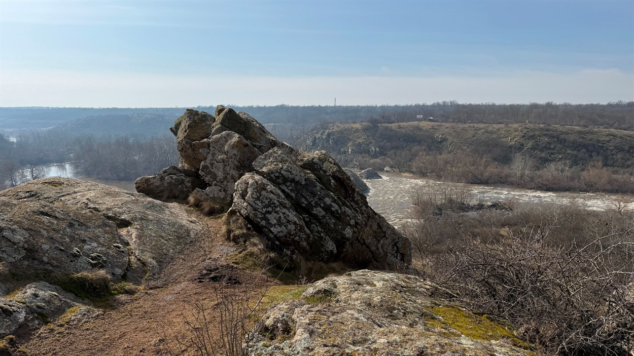 Протичанська скеля