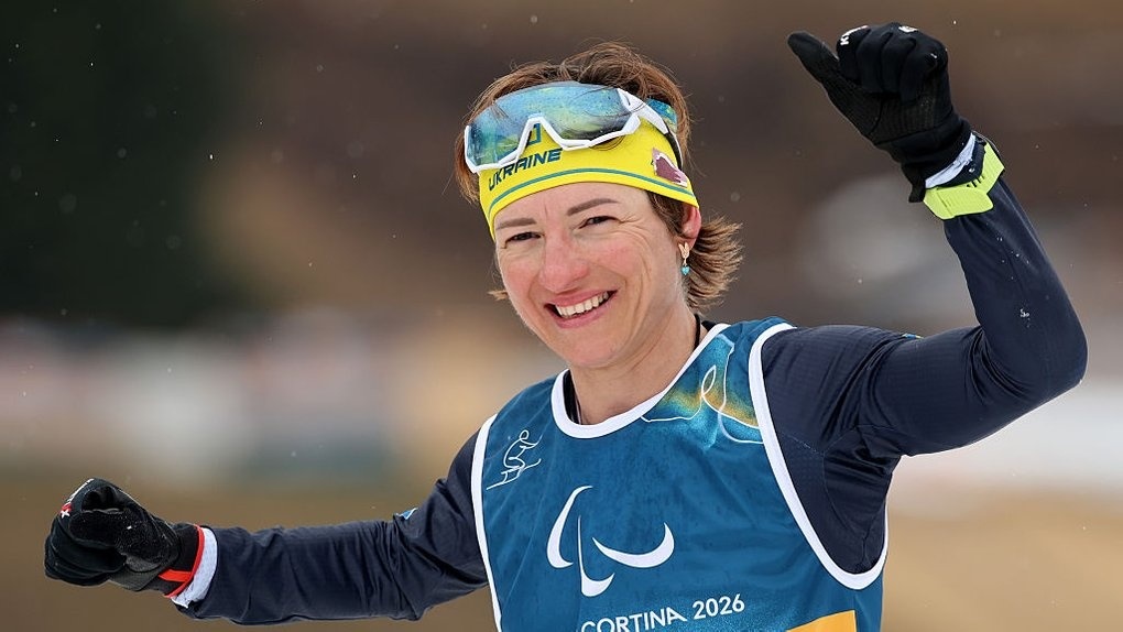 Олександра Кононова, яку змусили знімати прикраси із антивоєнною символікою 