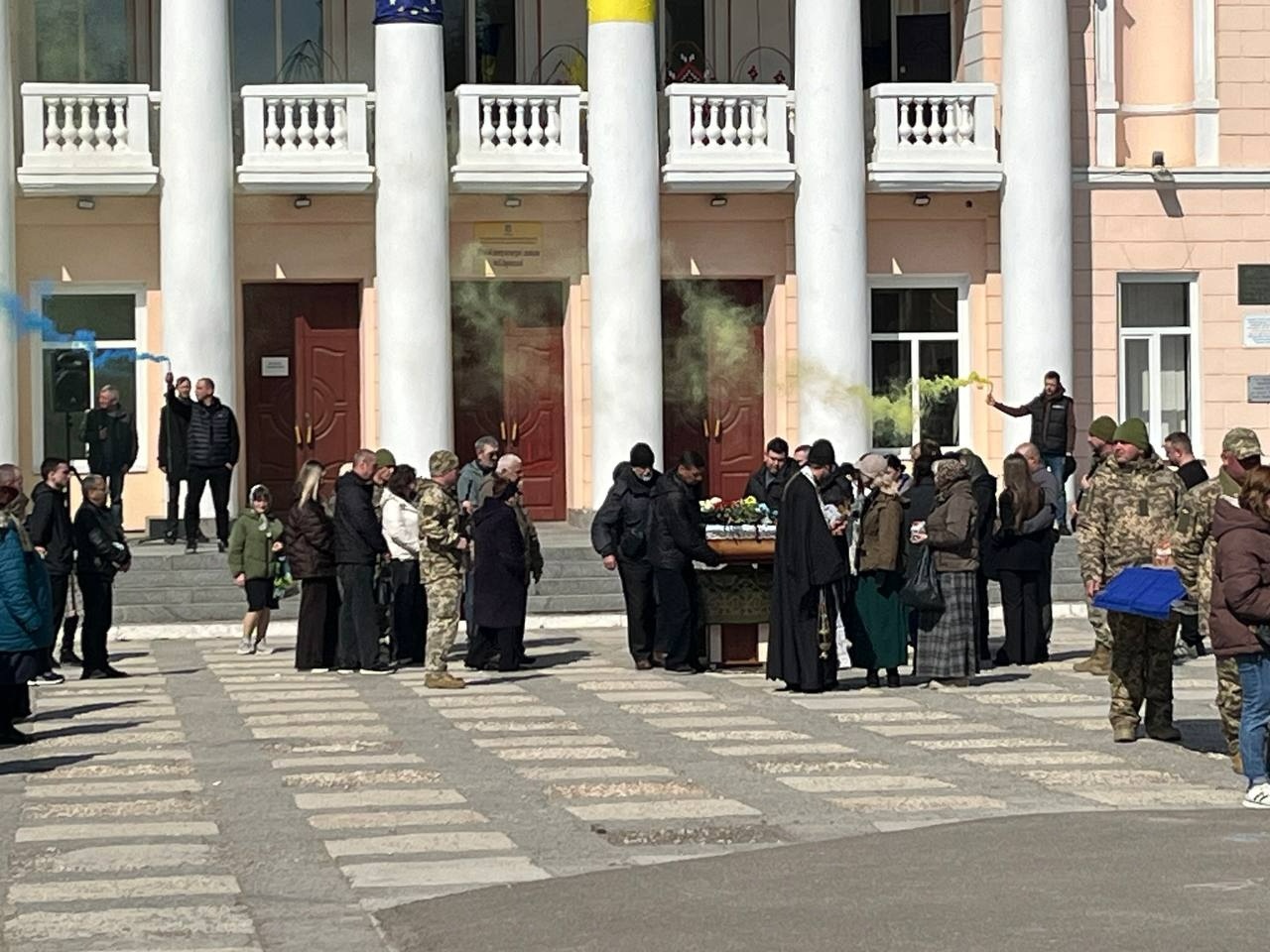 Первомайськ попрощався із захисником України Вадимом Маріщуком