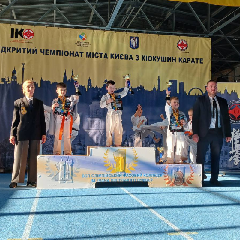 Первомайські каратисти проходять березневий марафон і готуються до чемпіонату України