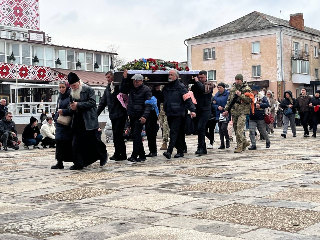 Первомайськ попрощався з солдатом Олександром Гармашем