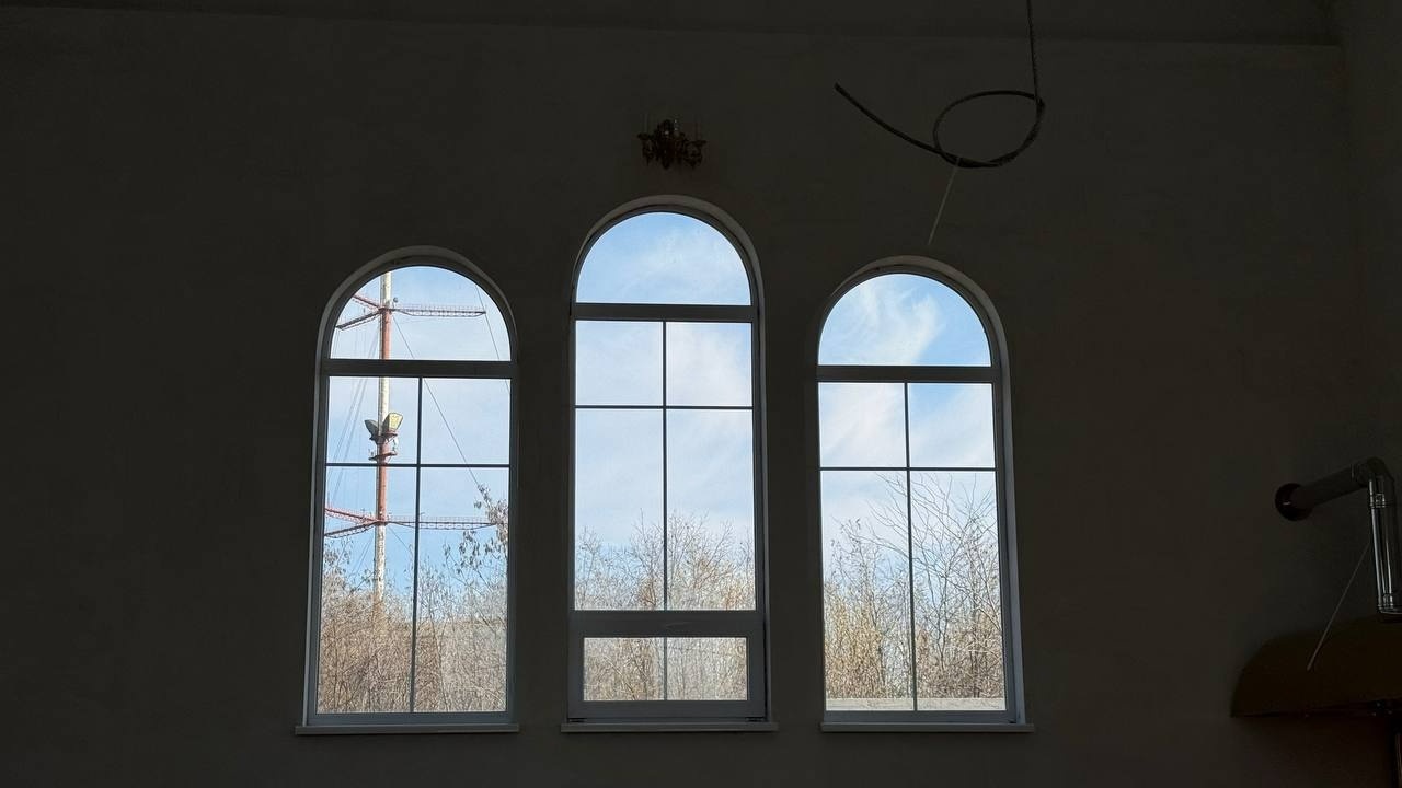 Храм ПЦУ у Первомайську передав 22 тисячі гривень на збір Гард.City з нагоди Вербної неділі