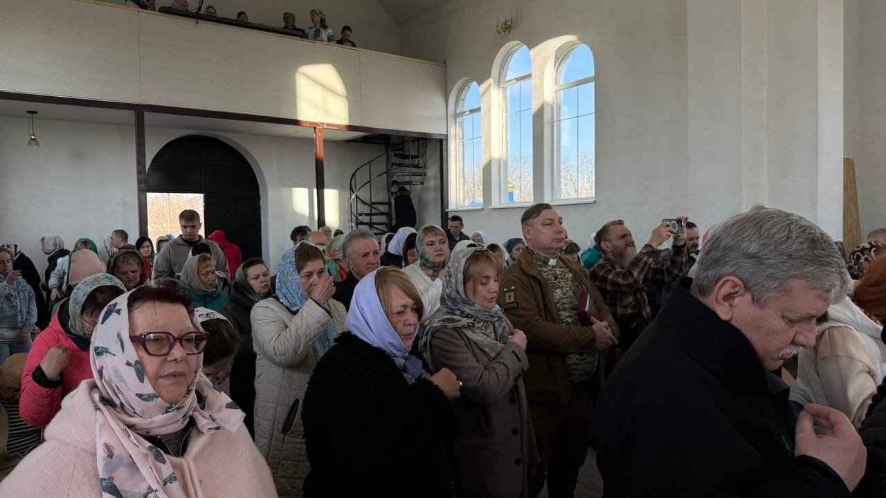 Храм ПЦУ у Первомайську передав 22 тисячі гривень на збір Гард.City з нагоди Вербної неділі
