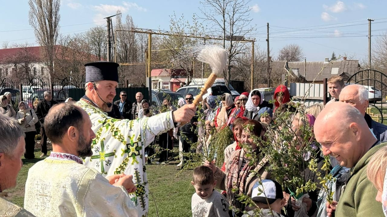 Храм ПЦУ у Первомайську передав 22 тисячі гривень на збір Гард.City з нагоди Вербної неділі