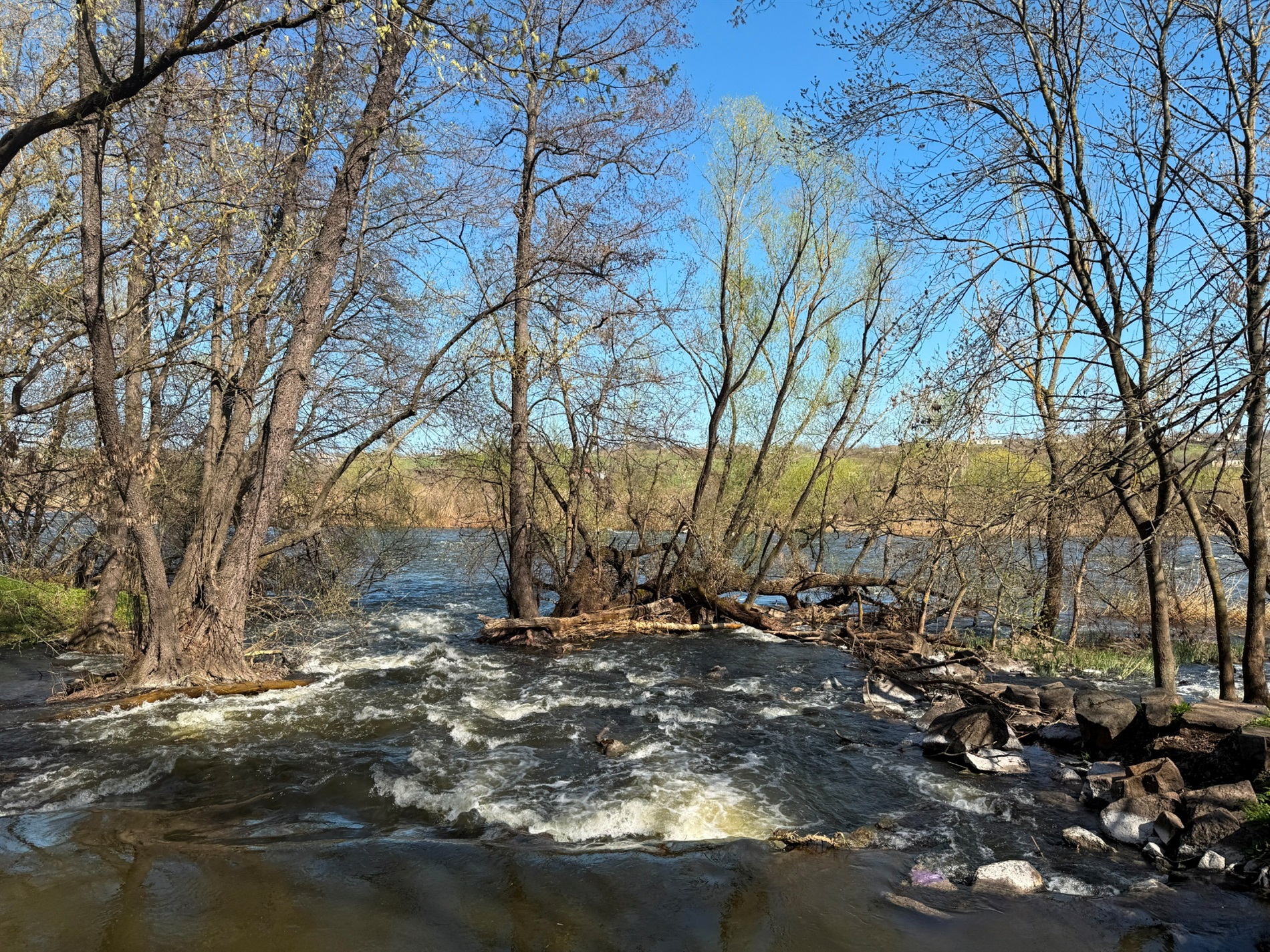 Мальовничі мури старого млина: фотоальбом і відеоекскурс цікавинками Первомайщини