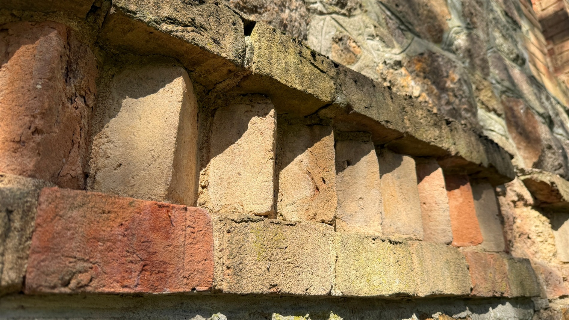 Мальовничі мури старого млина: фотоальбом і відеоекскурс цікавинками Первомайщини