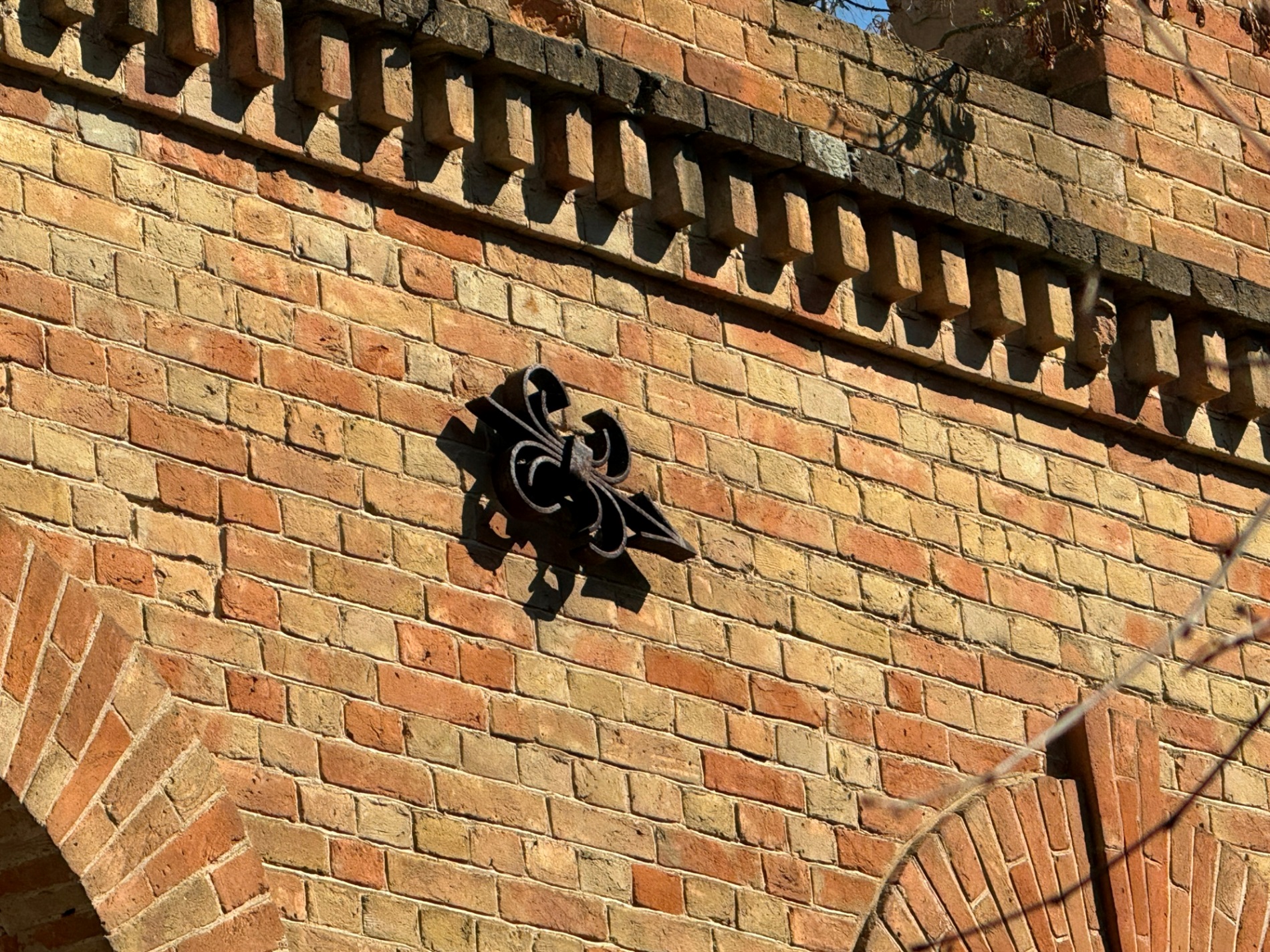 Мальовничі мури старого млина: фотоальбом і відеоекскурс цікавинками Первомайщини