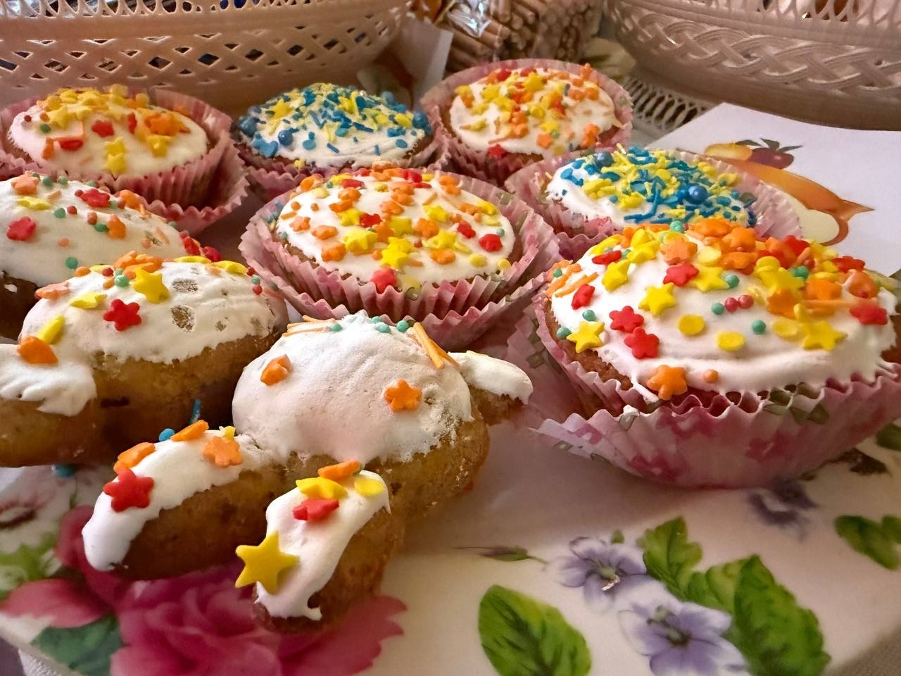 Паски, писанки і велика справа: у Первомайському ліцеї «Престиж» ярмаркували заради ЗСУ