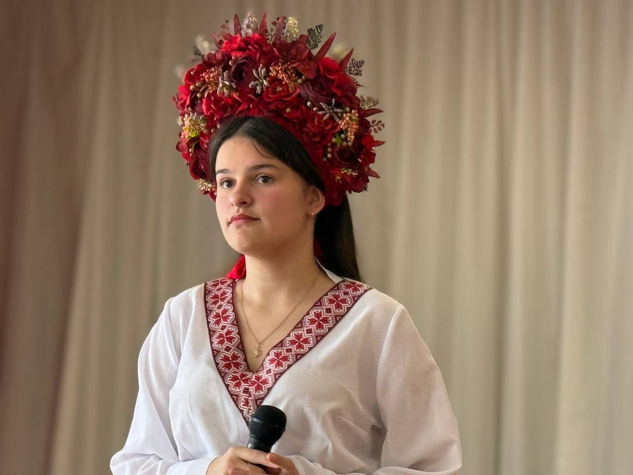 Паски, писанки і велика справа: у Первомайському ліцеї «Престиж» ярмаркували заради ЗСУ