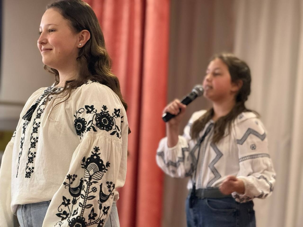 Паски, писанки і велика справа: у Первомайському ліцеї «Престиж» ярмаркували заради ЗСУ