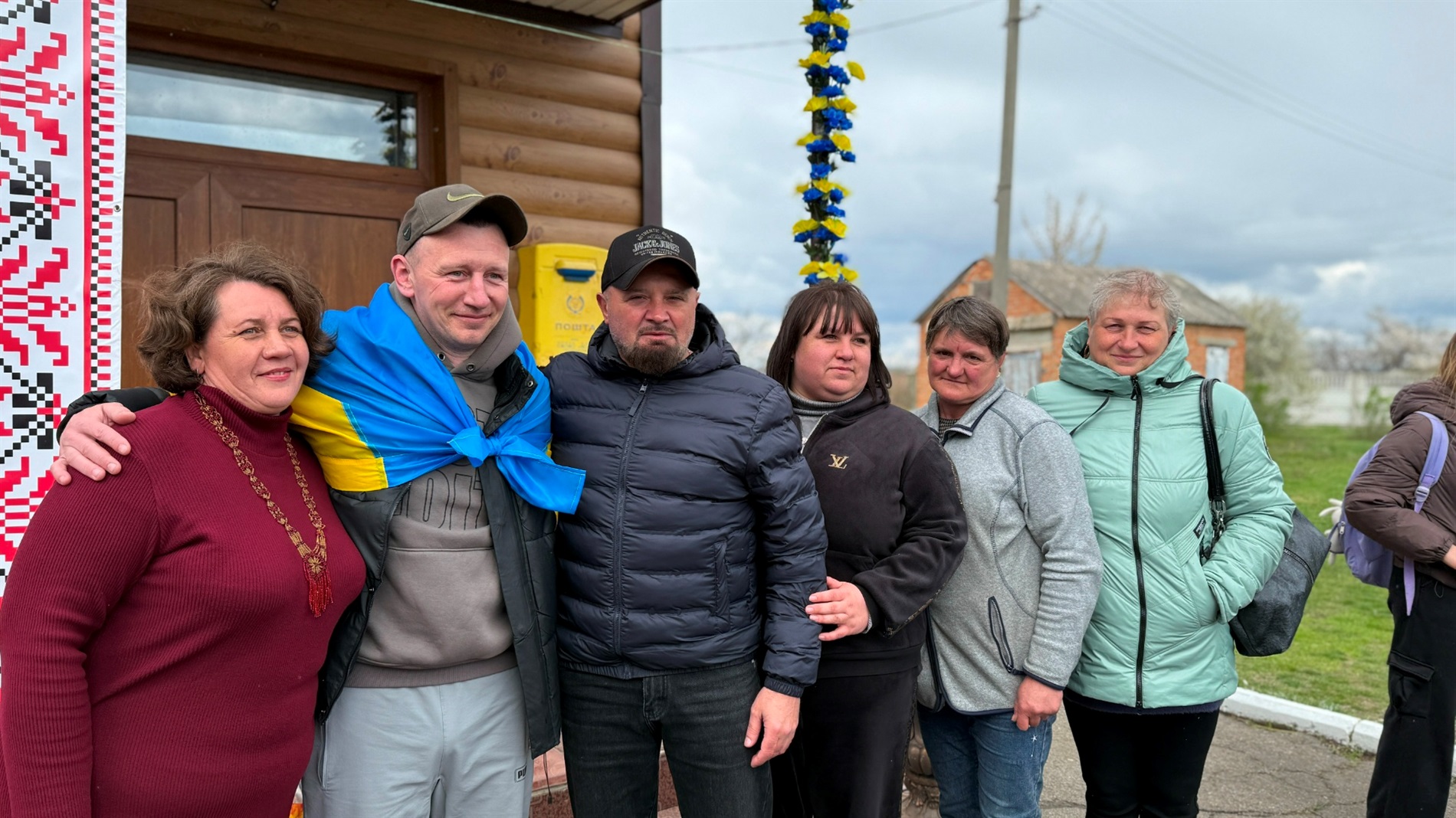 У Грушівці на Первомайщині зустріли звільненого захисника