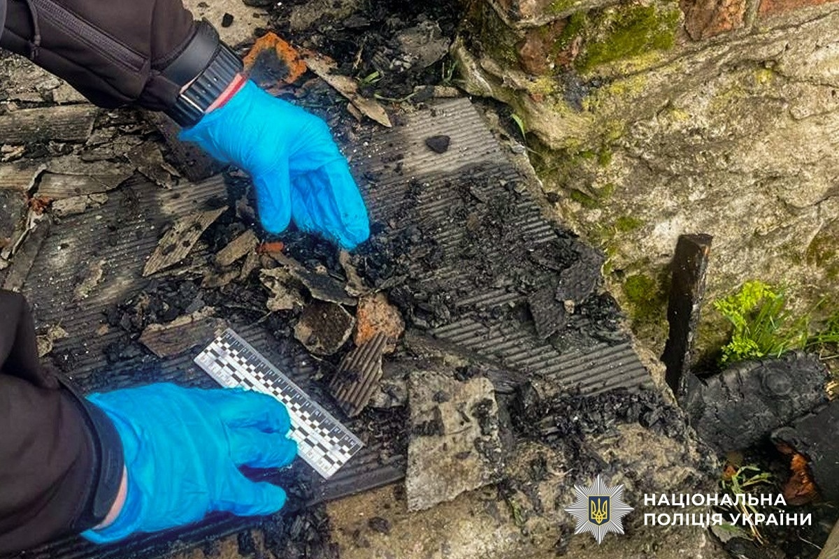 Підпалив будинок через сварку з жінкою: у Первомайську затримали 27-річного підозрюваного