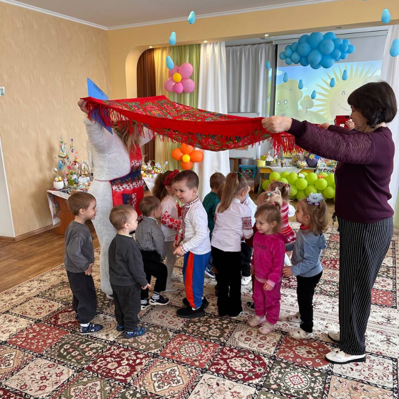 Великодній настрій для найменших у первомайському садочку «Ластівка»