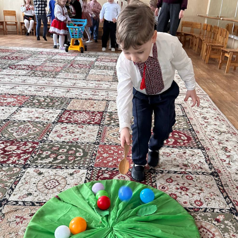 Великодній настрій для найменших у первомайському садочку «Ластівка»