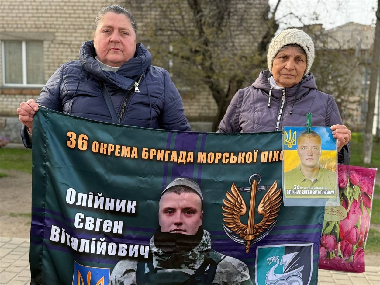 Галина Олійник з сестрою Валентиною