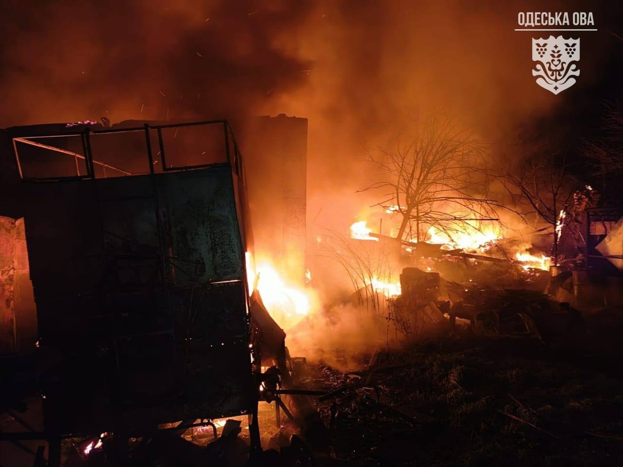 Атака росіян по Одещині: пошкоджені порт, транспорт і житлові будинки. Без жертв