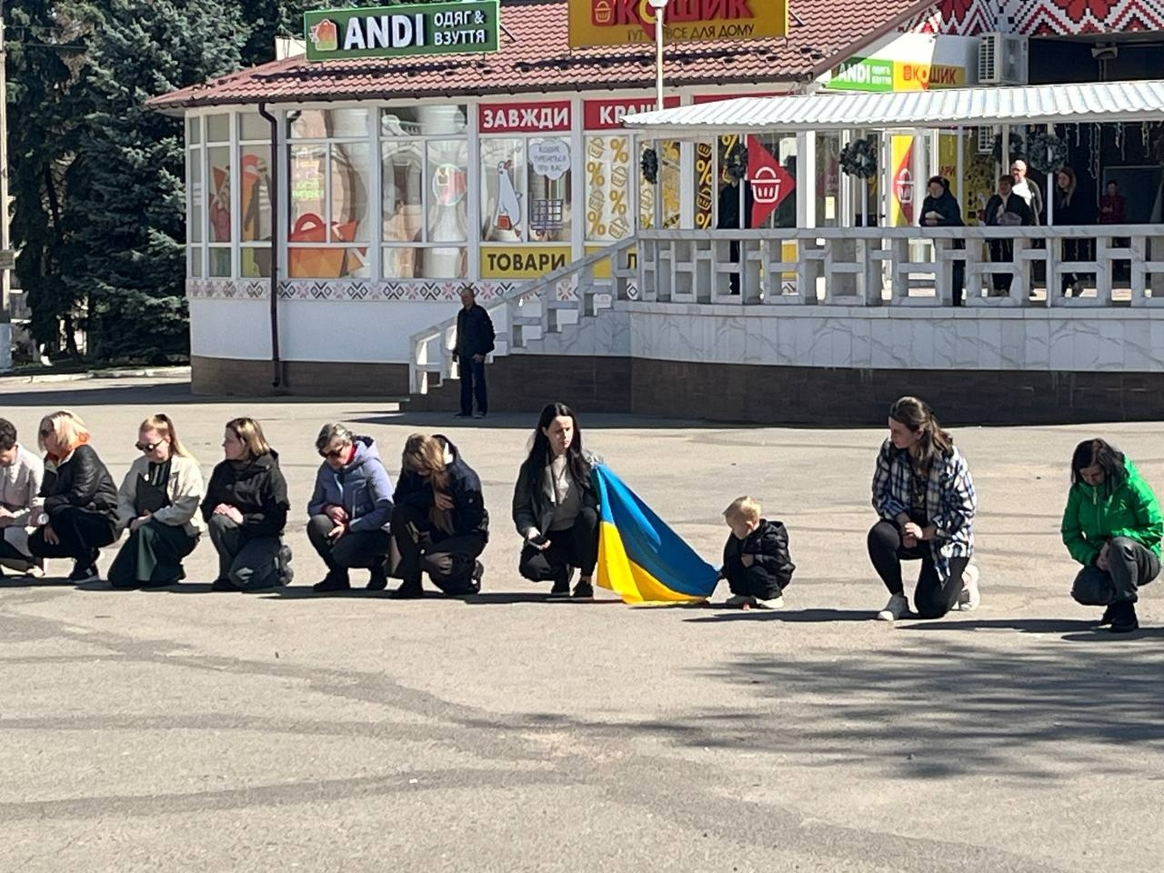 Первомайськ попрощався із захисником України Максимом Романовим