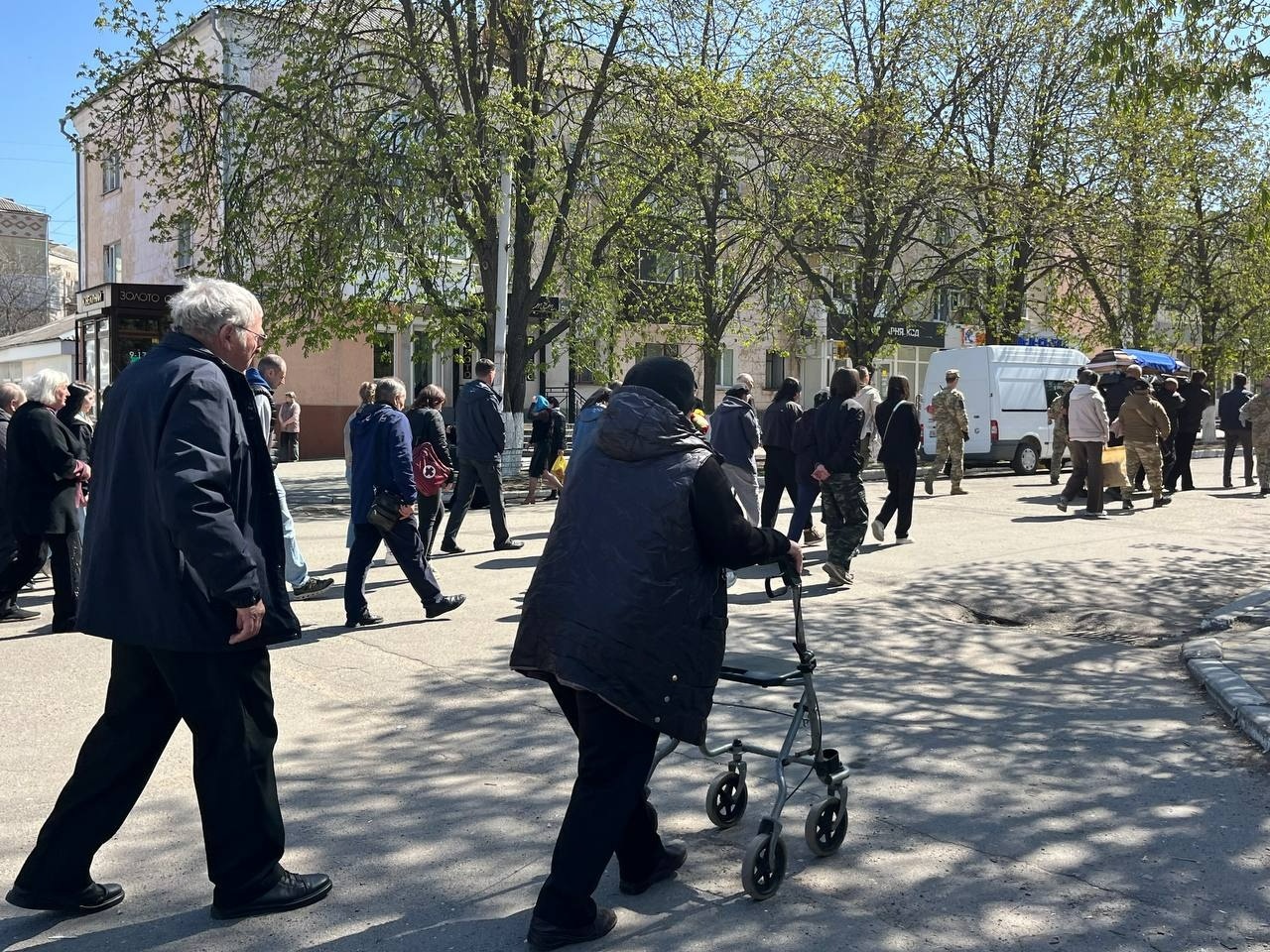 Первомайськ попрощався із захисником України Максимом Романовим