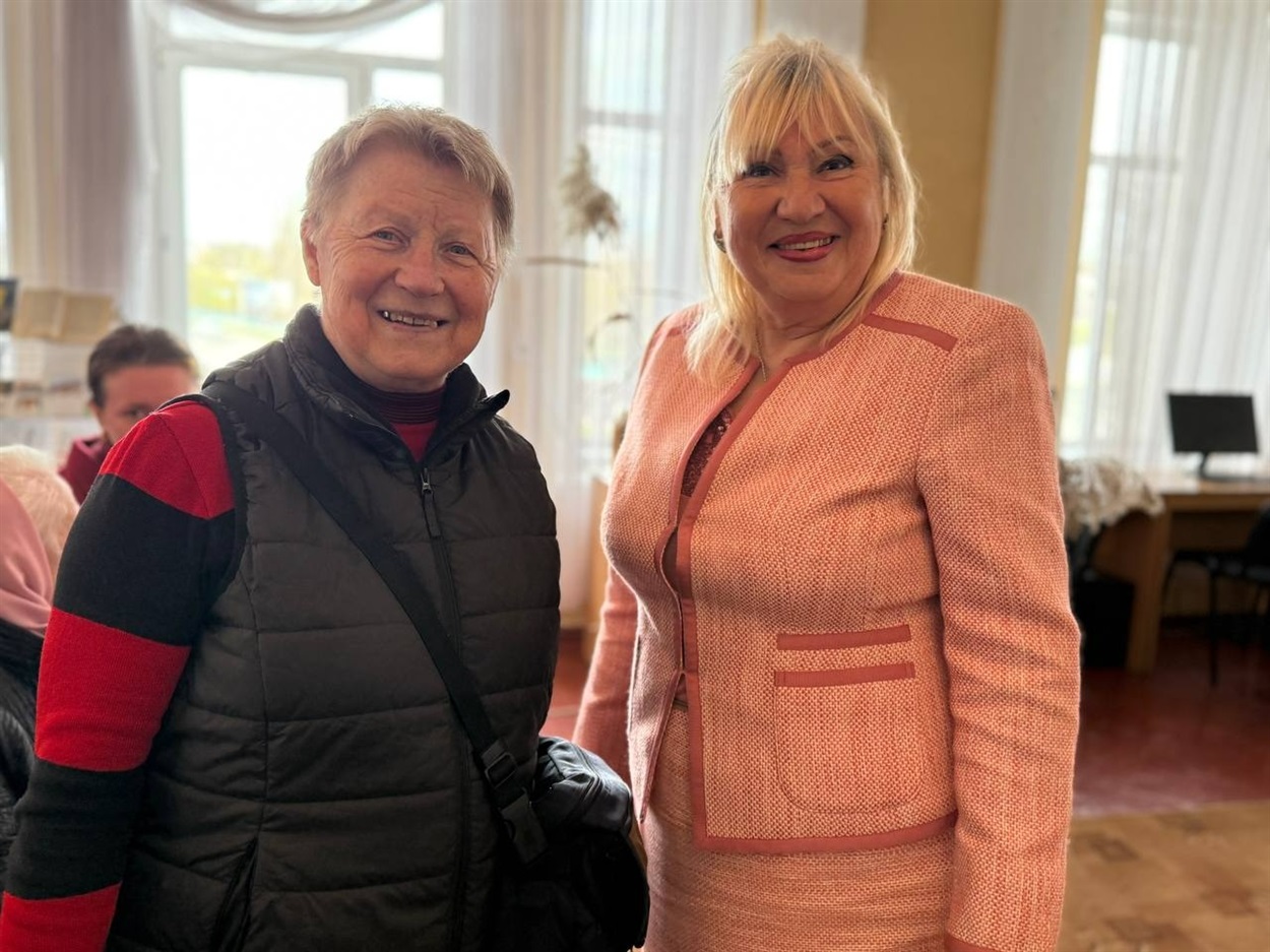 Жанна Семененко та Валентина Немченко