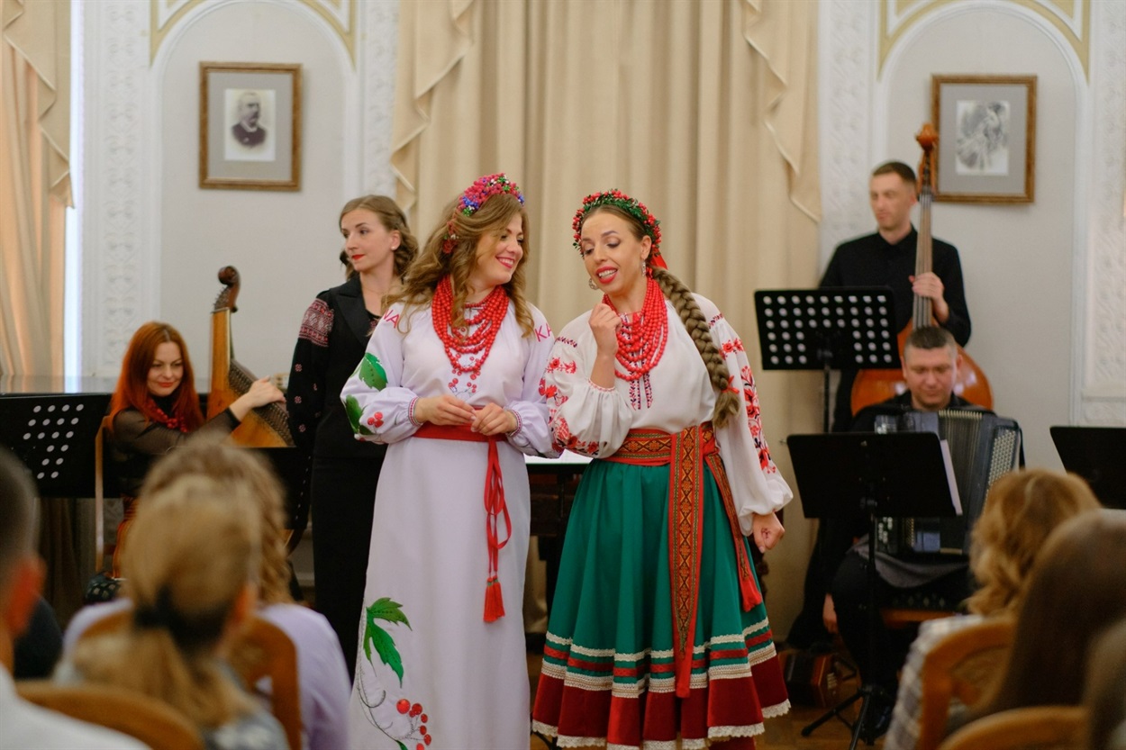 Алла Пустовіт фольклористка