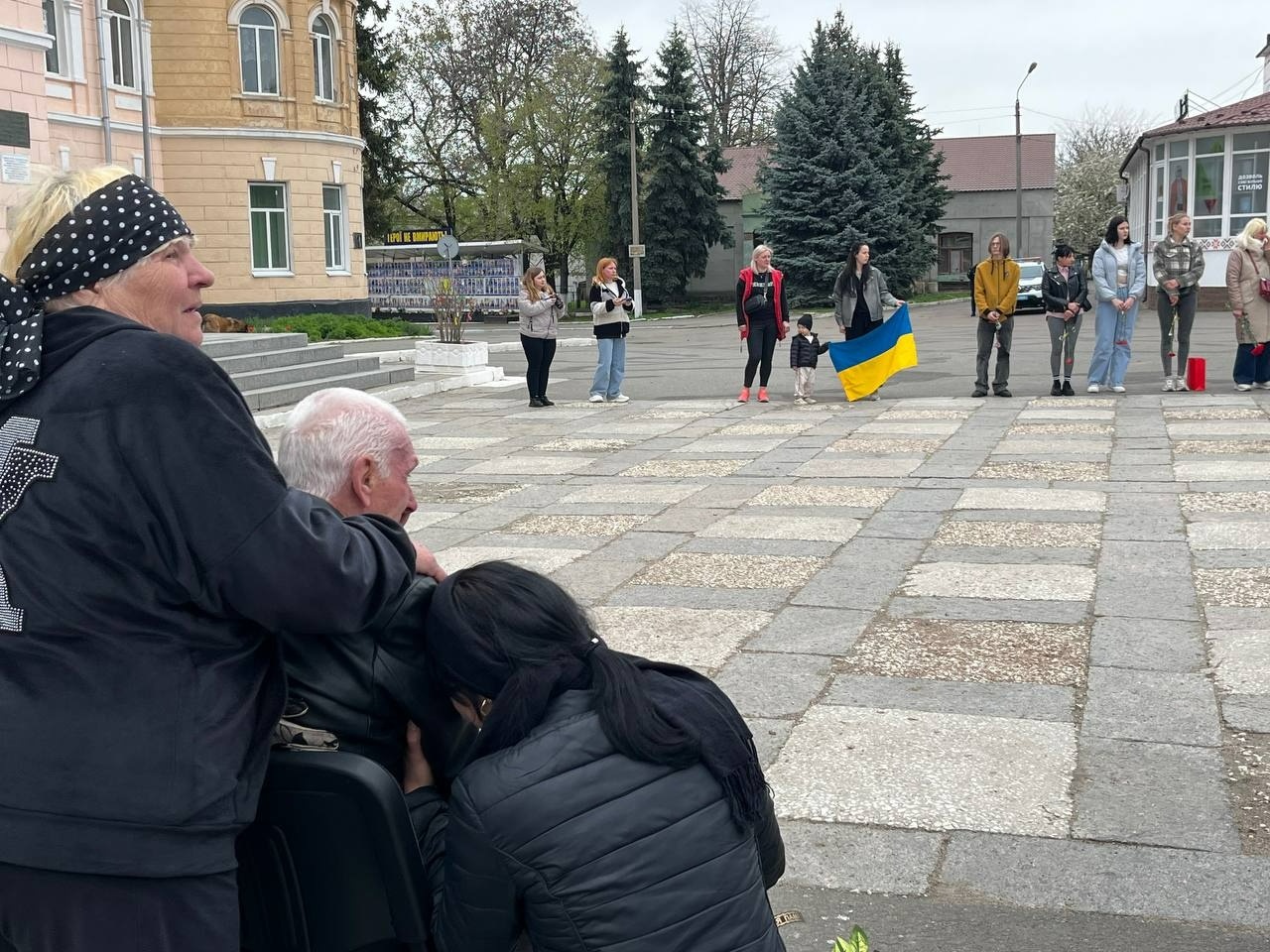 Первомайськ попрощався із захисником України Олександром Дудником
