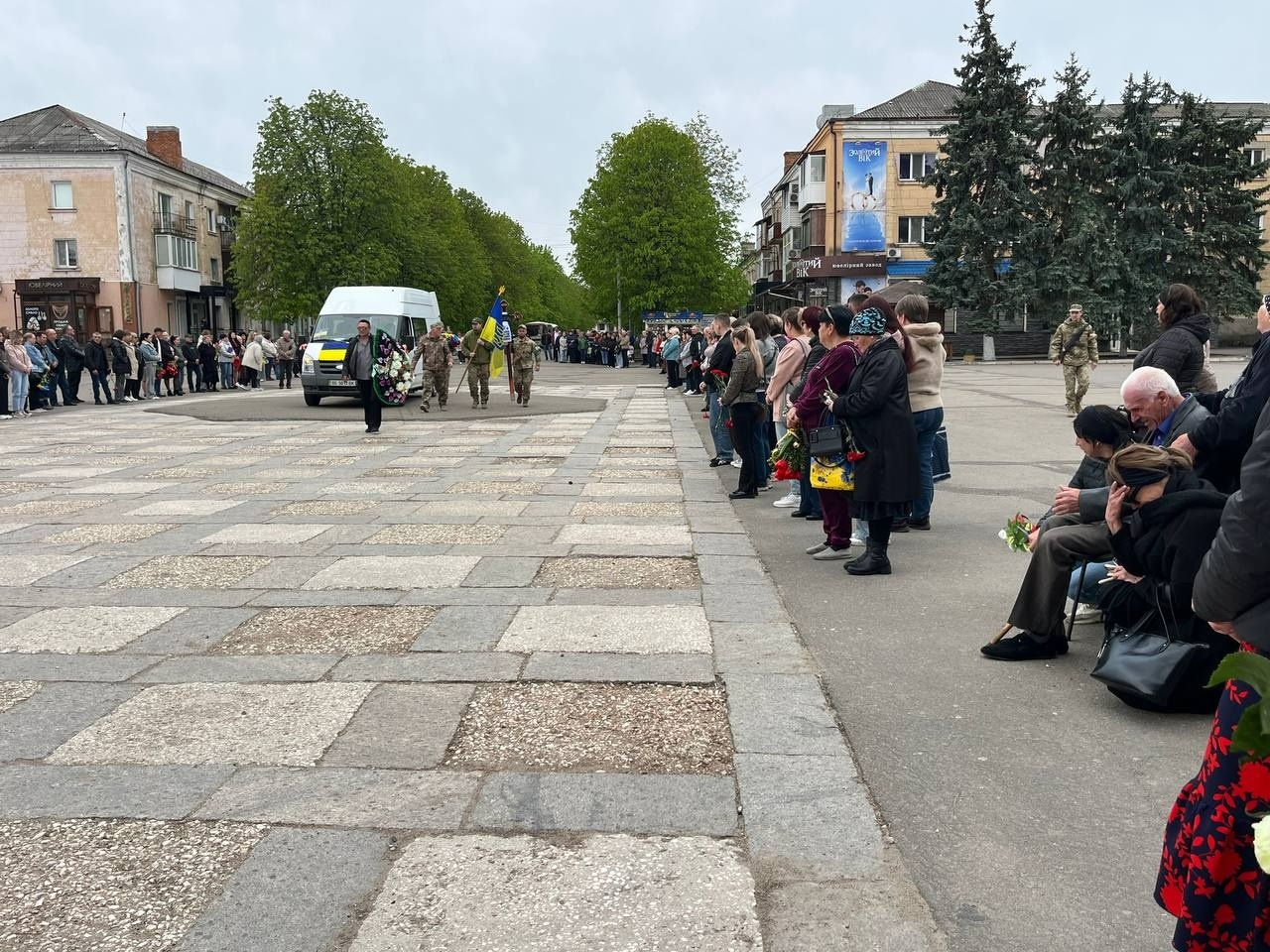 Первомайськ попрощався із захисником України Олександром Дудником