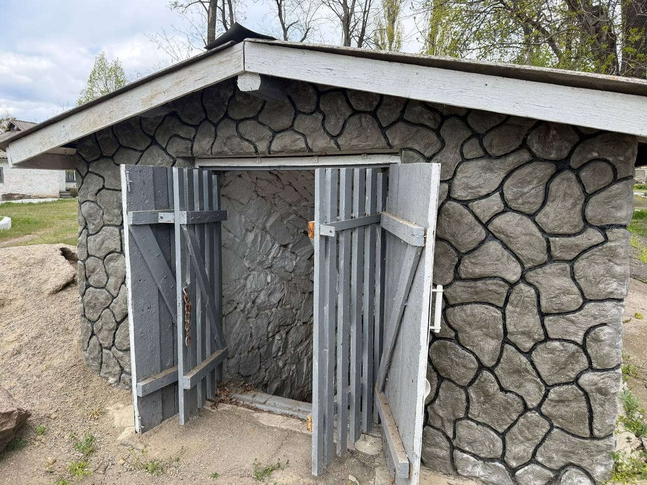 Людей селити ніде: у Первомайську центр для переселенців і людей без житла переповнений