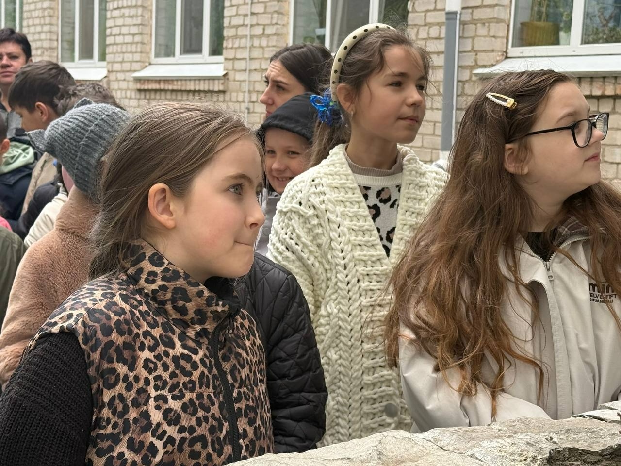 Військові, діти і Оскар: первомайська школа передала кошти на потреби Сил оборони. Фоторепортаж