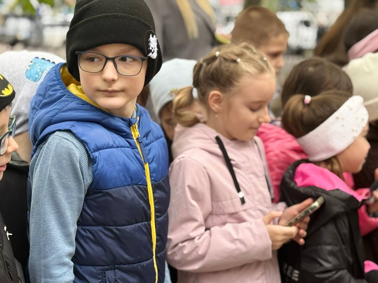 Військові, діти і Оскар: первомайська школа передала кошти на потреби Сил оборони. Фоторепортаж