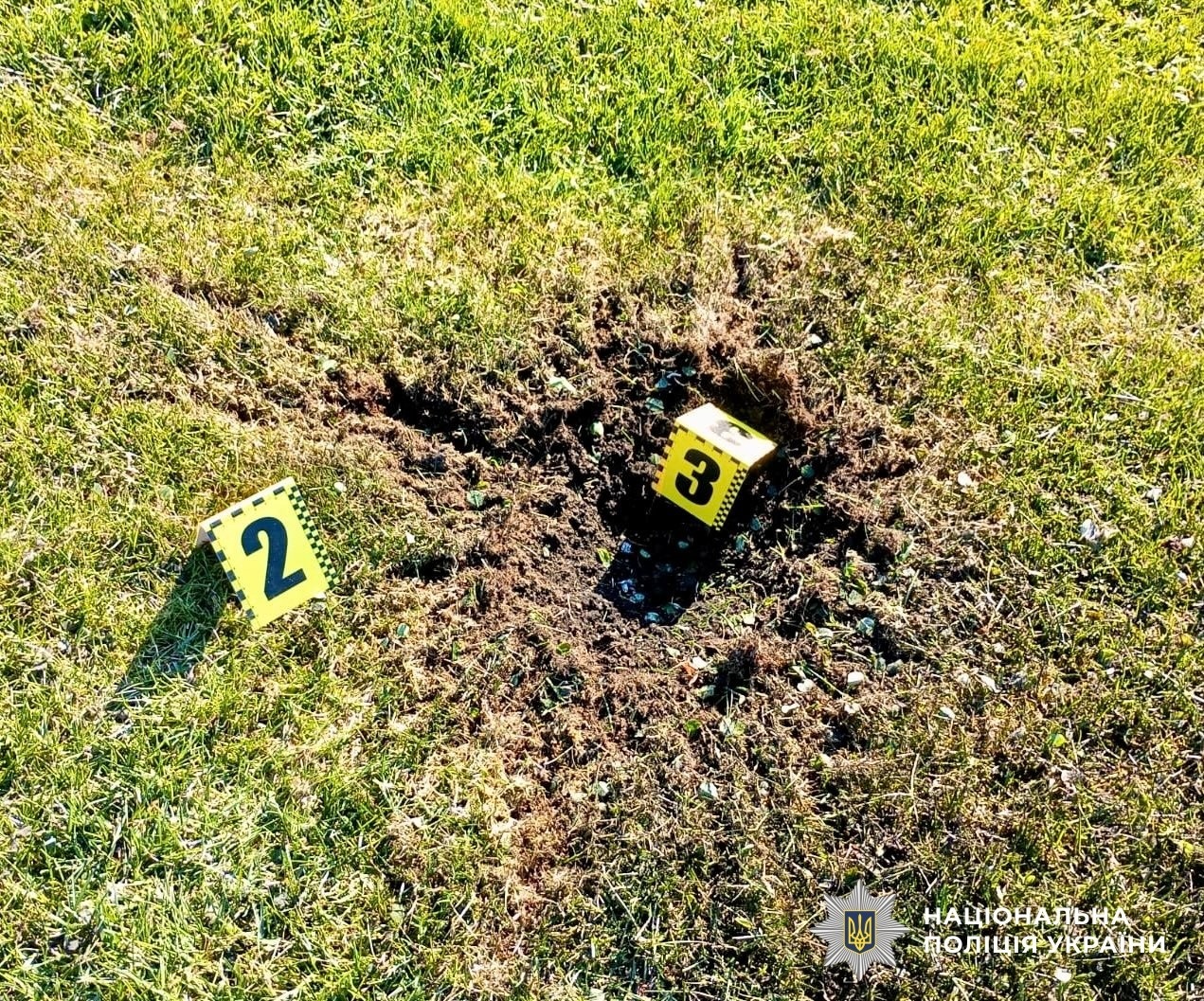 Кинув гранату та накивав п'ятами. На Первомайщині поліція за лічені години вирахувала підривника