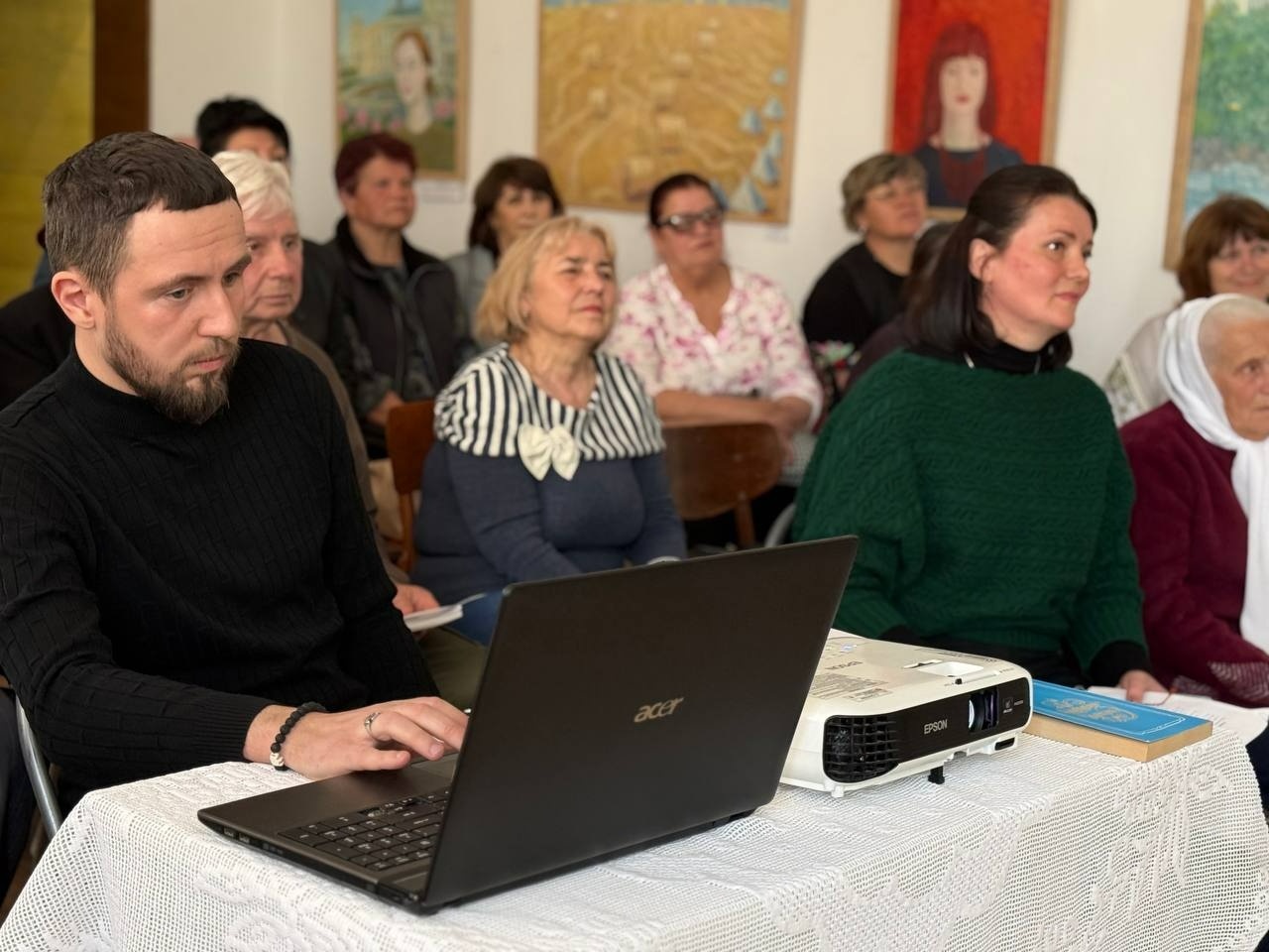 «Я душу тобі відкриваю, читачу»: у Первомайську вшанували пам’ять поета Григорія Усатюка