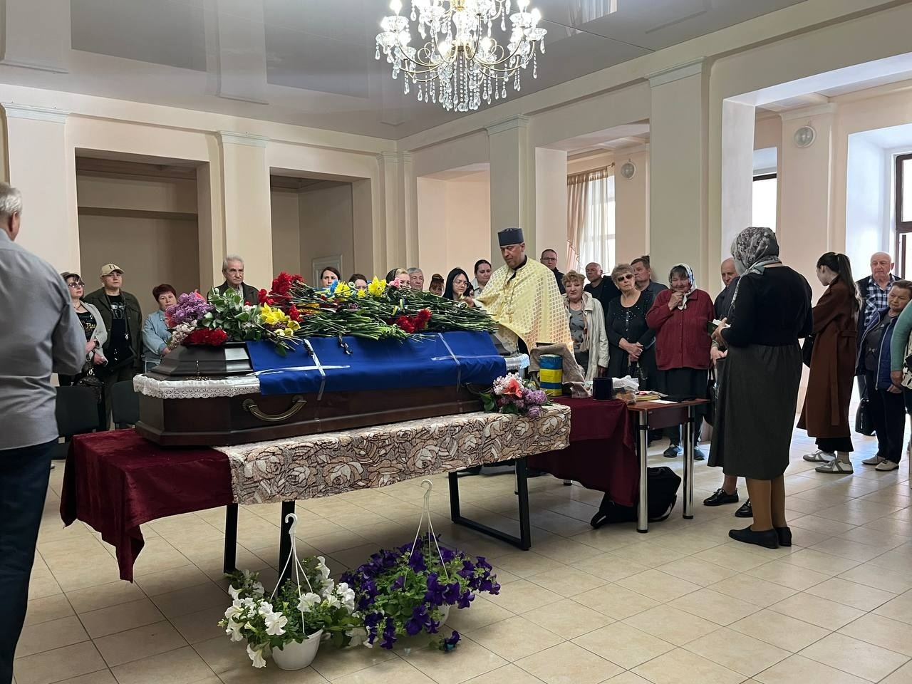 Первомайськ попрощався із сапером Андрієм Вороніним