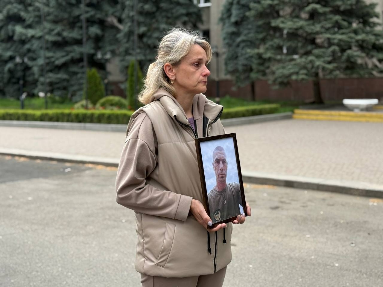 «Він обіцяв, що виживе»: у Первомайську акцію на підтримку військових доповнив автопробіг