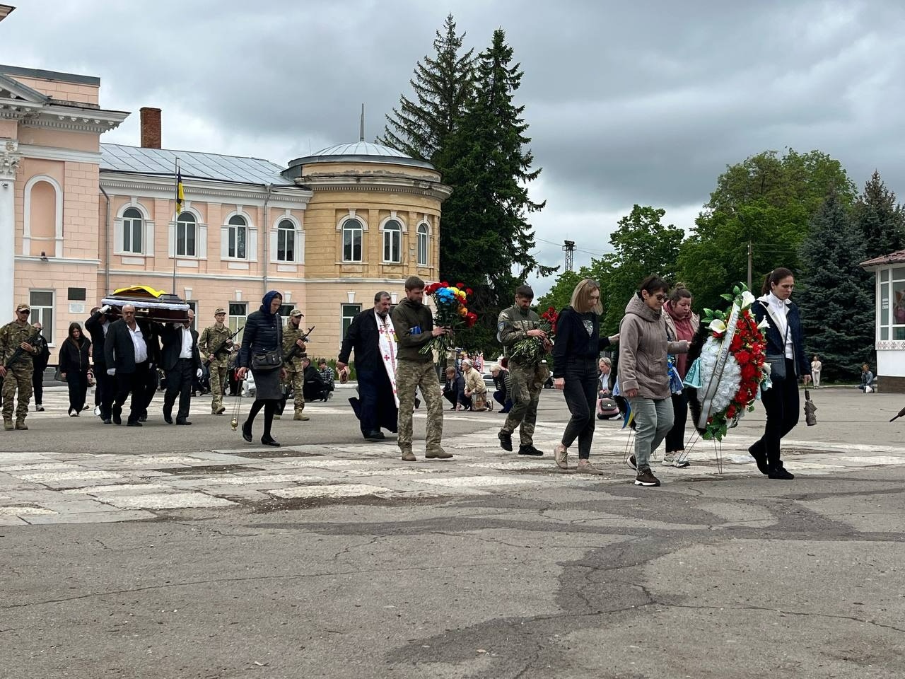 У Первомайську попрощалися із захисником України Дмитром Шевченком