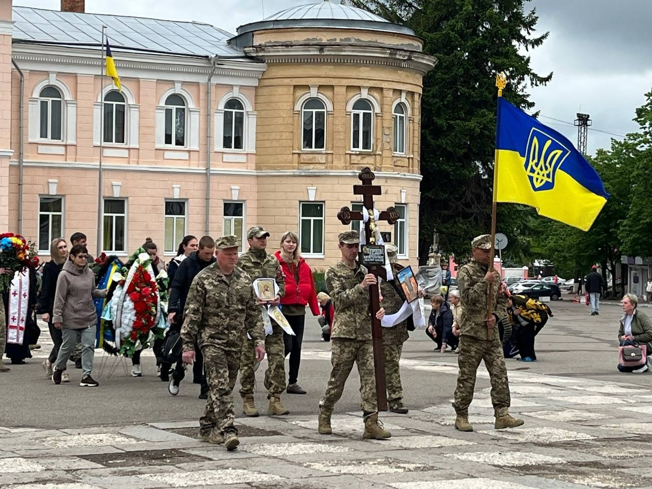 У Первомайську попрощалися із захисником України Дмитром Шевченком