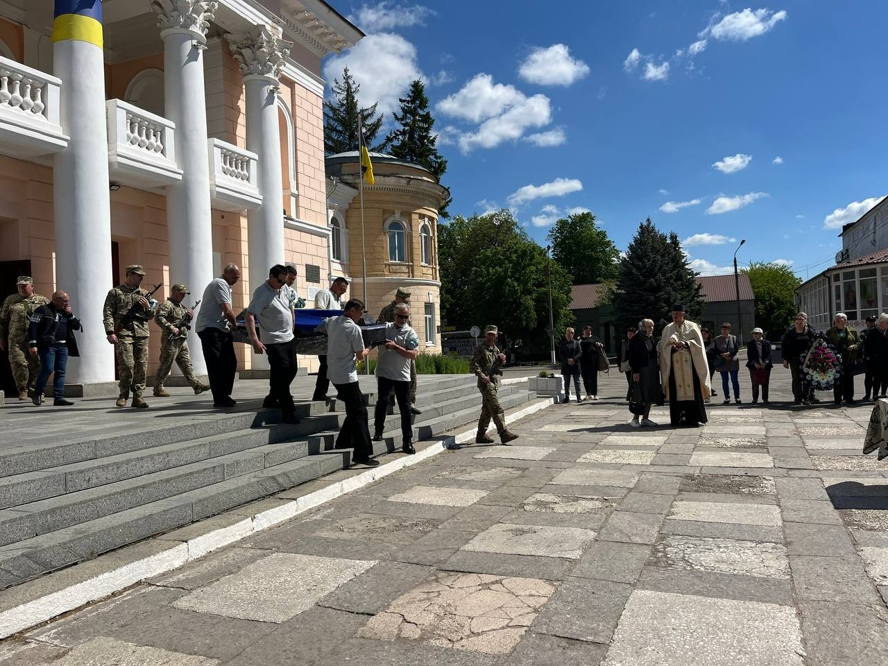 У Первомайську попрощалися із захисником Ярославом Заскальнюком