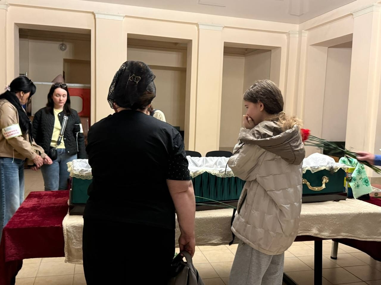 На щиті повернувся додому: Первомайськ прощається із Яном Косташенком