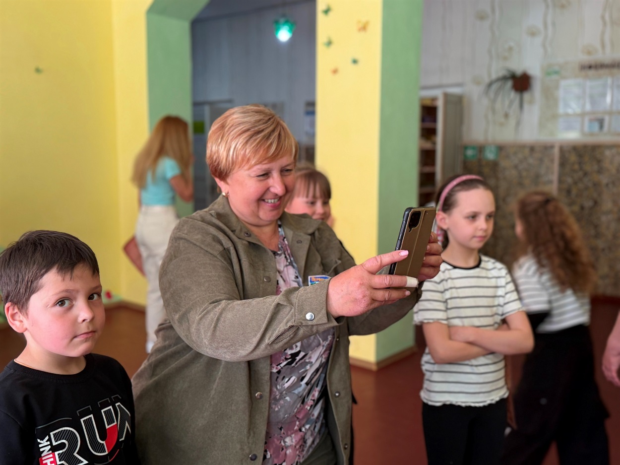 Олена Шевченко та юні натуралісти