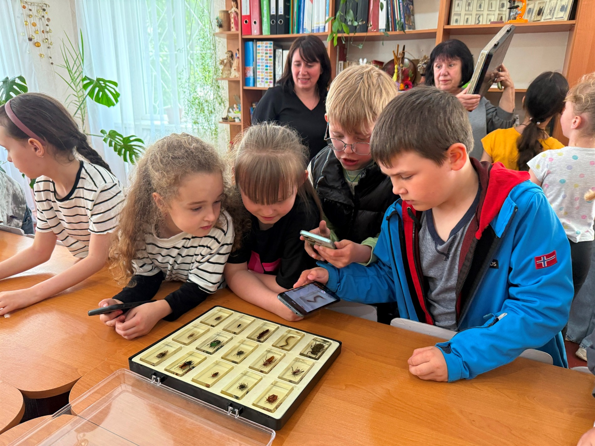 Екскурсія, квест, майстер-клас і знайомство з тваринами: СЮН запрошує юних первомайців у гості