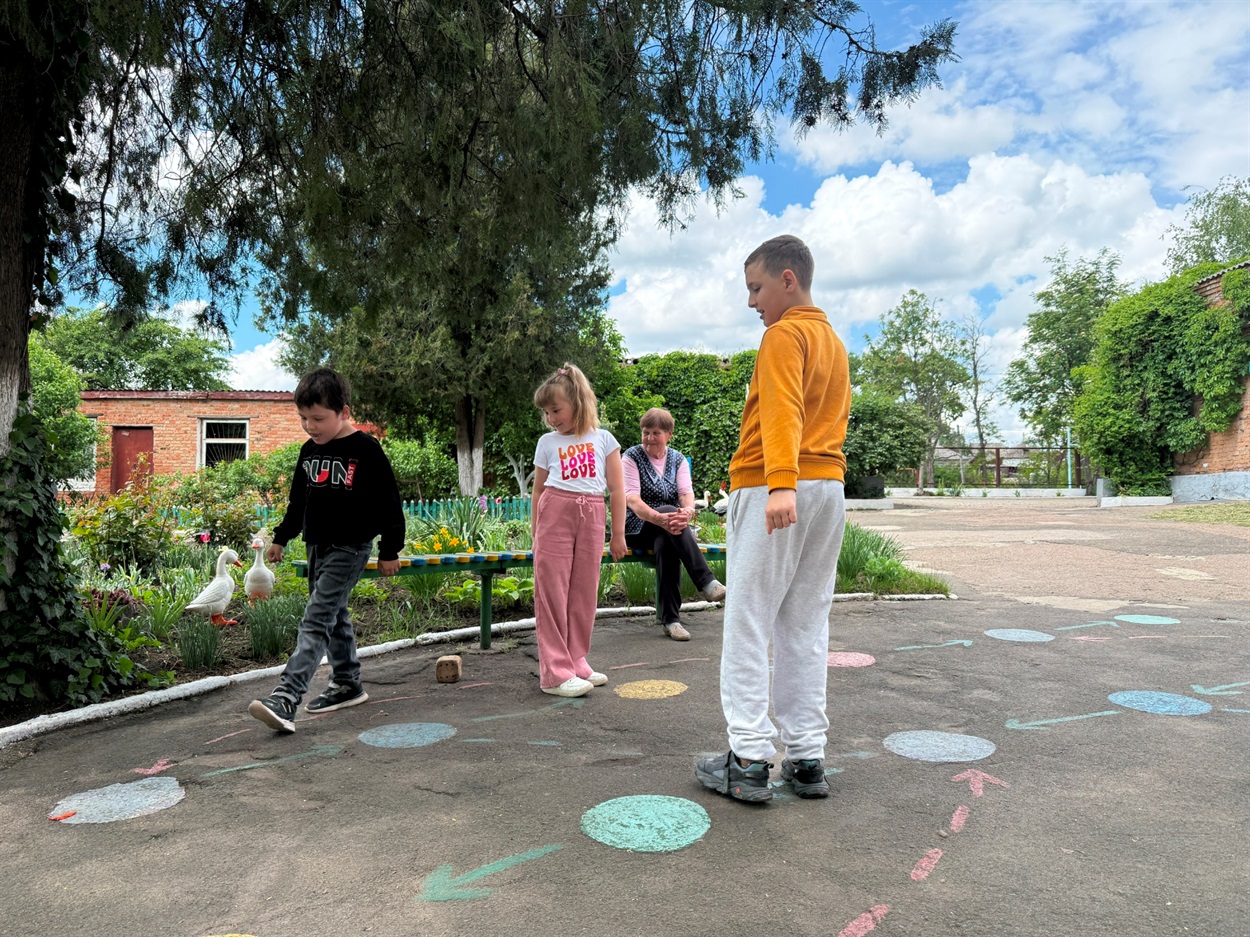 Гра надворі