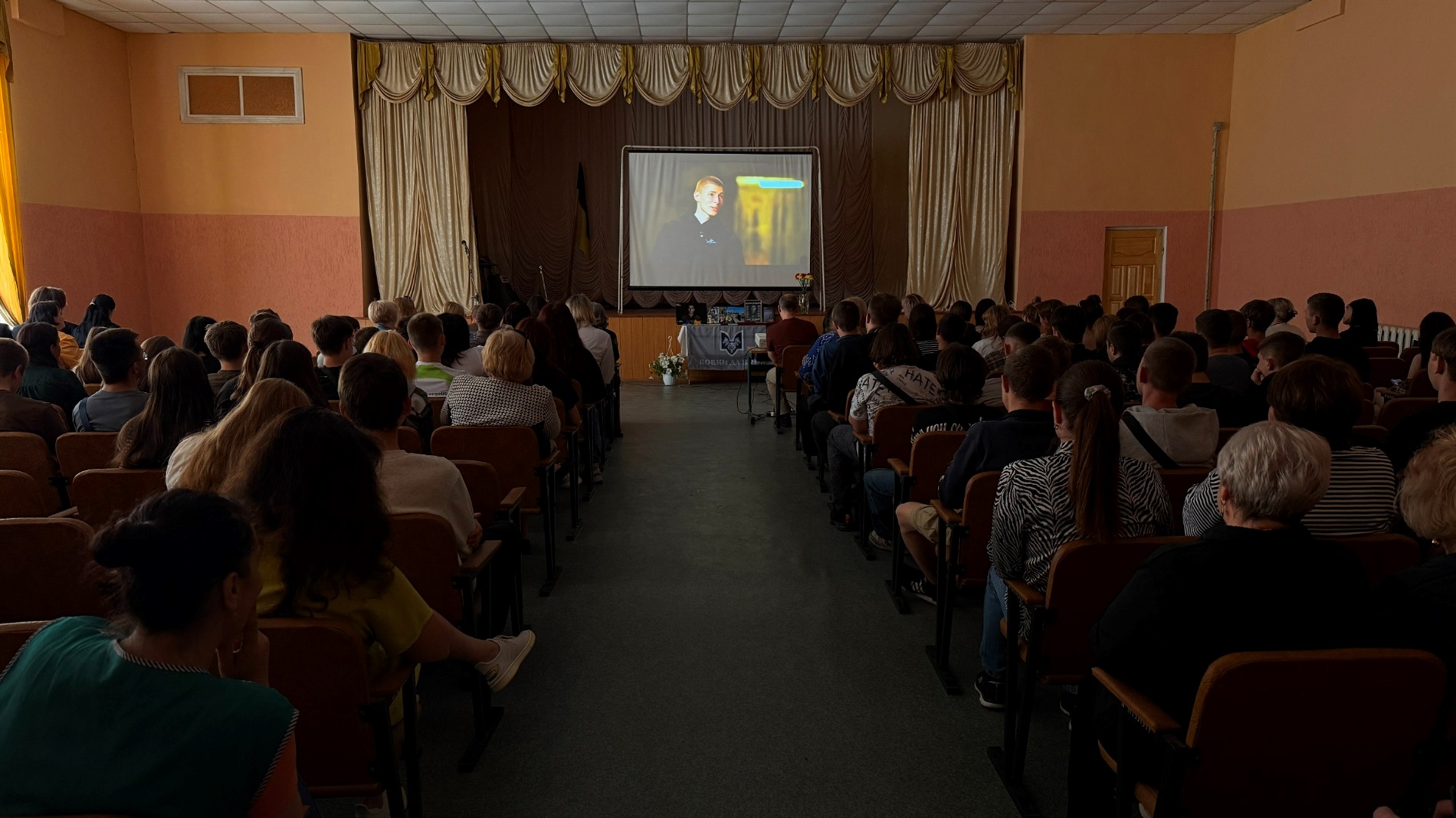 Година пам'яті у Первомайському професійному коледжі: вшанували Героя України Олега Ярового
