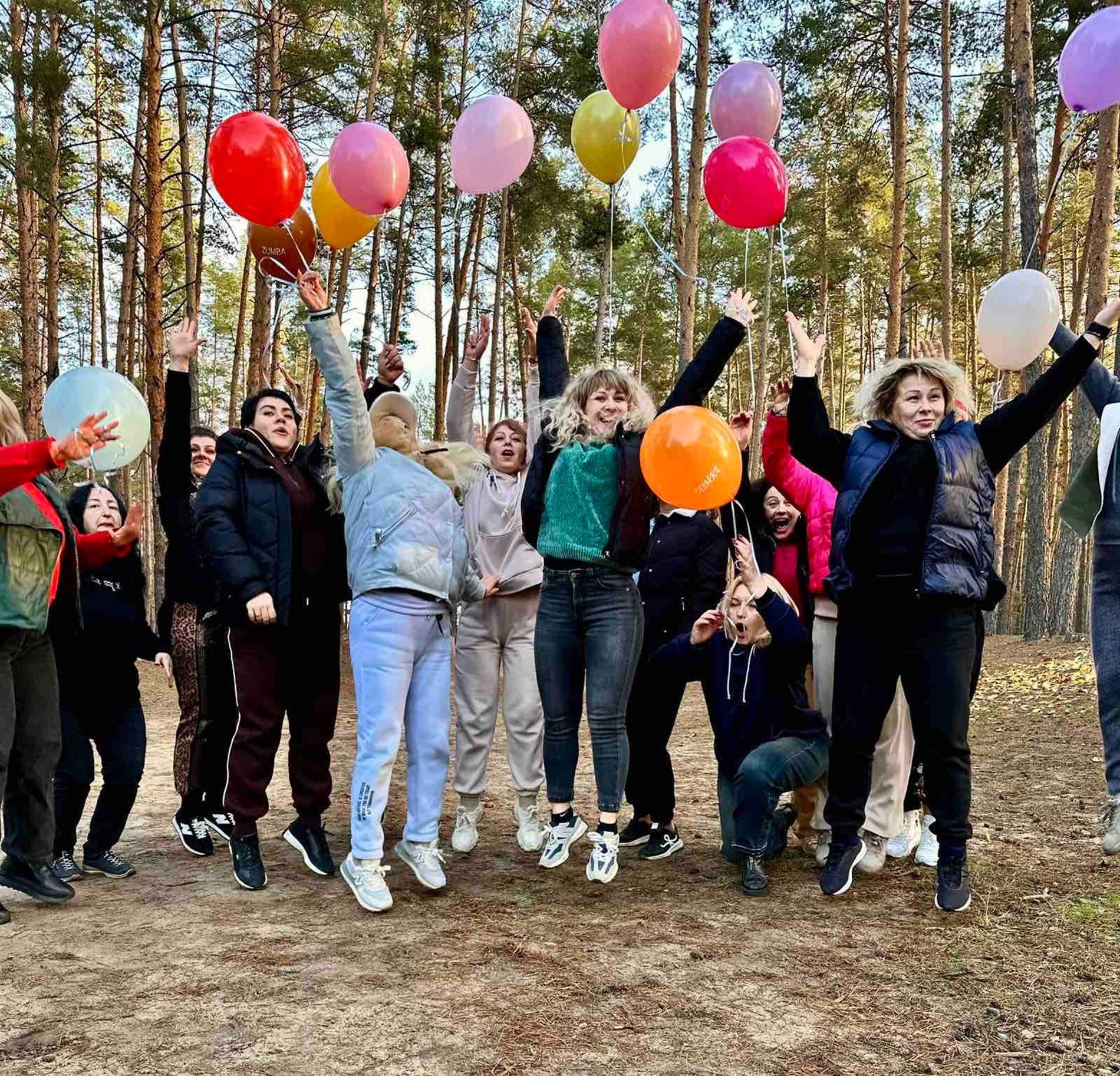 «Ми приходимо, як на вечірку»: як у Первомайську працює запальне ком'юніті Zumba 40+