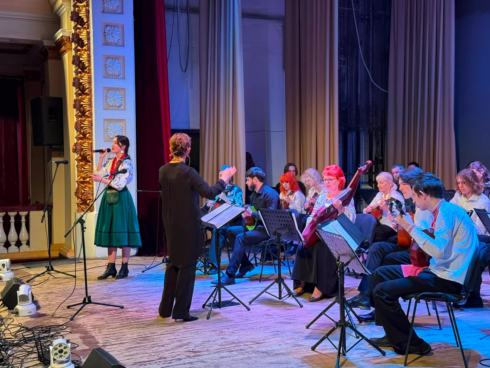 «Південна рапсодія» виступила у Первомайську: про народну музику, молодь і сучасне звучання