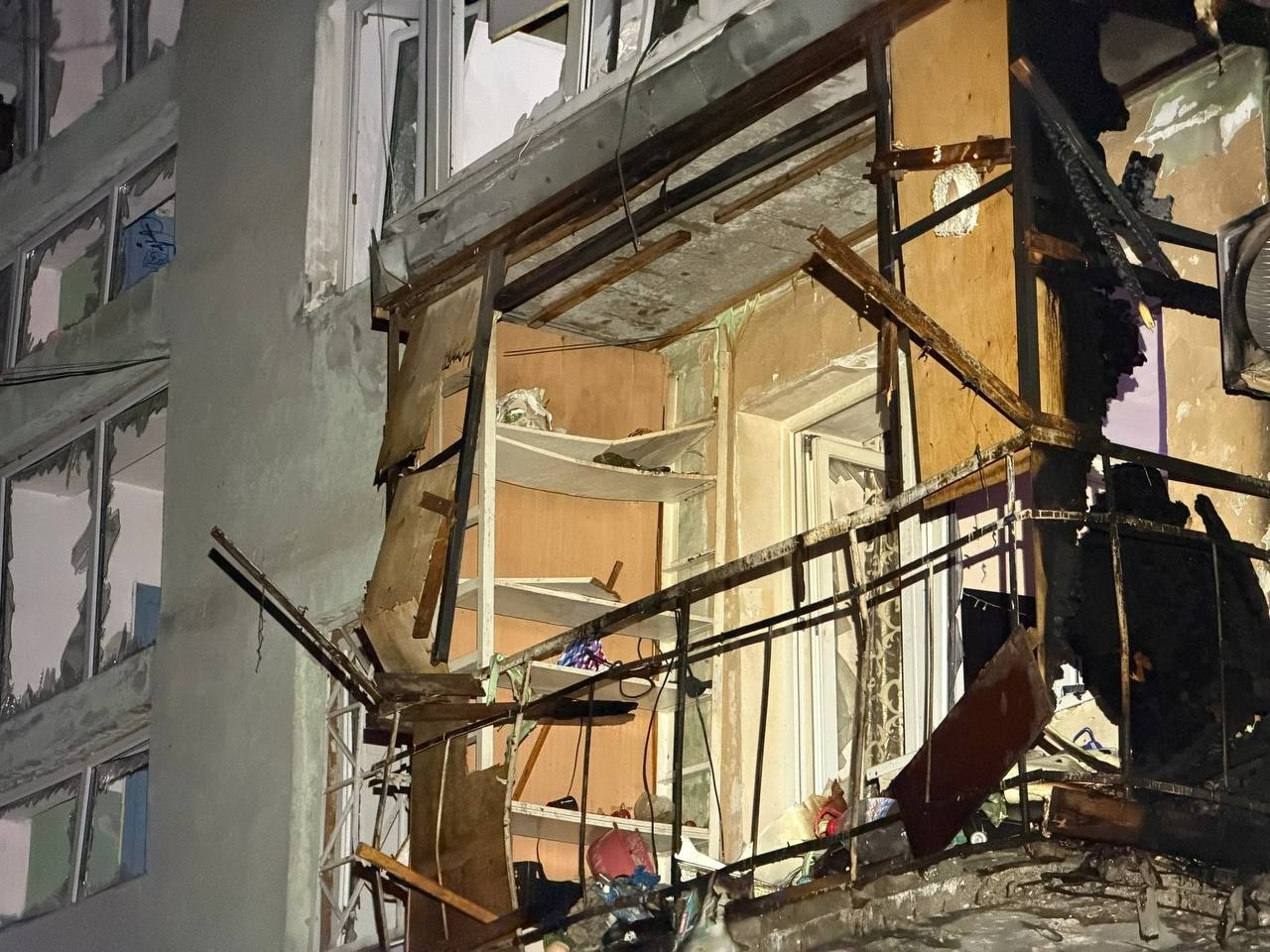 Нічна атака на Одесу: пошкоджені багатоповерхівки, постраждали п’ятеро людей