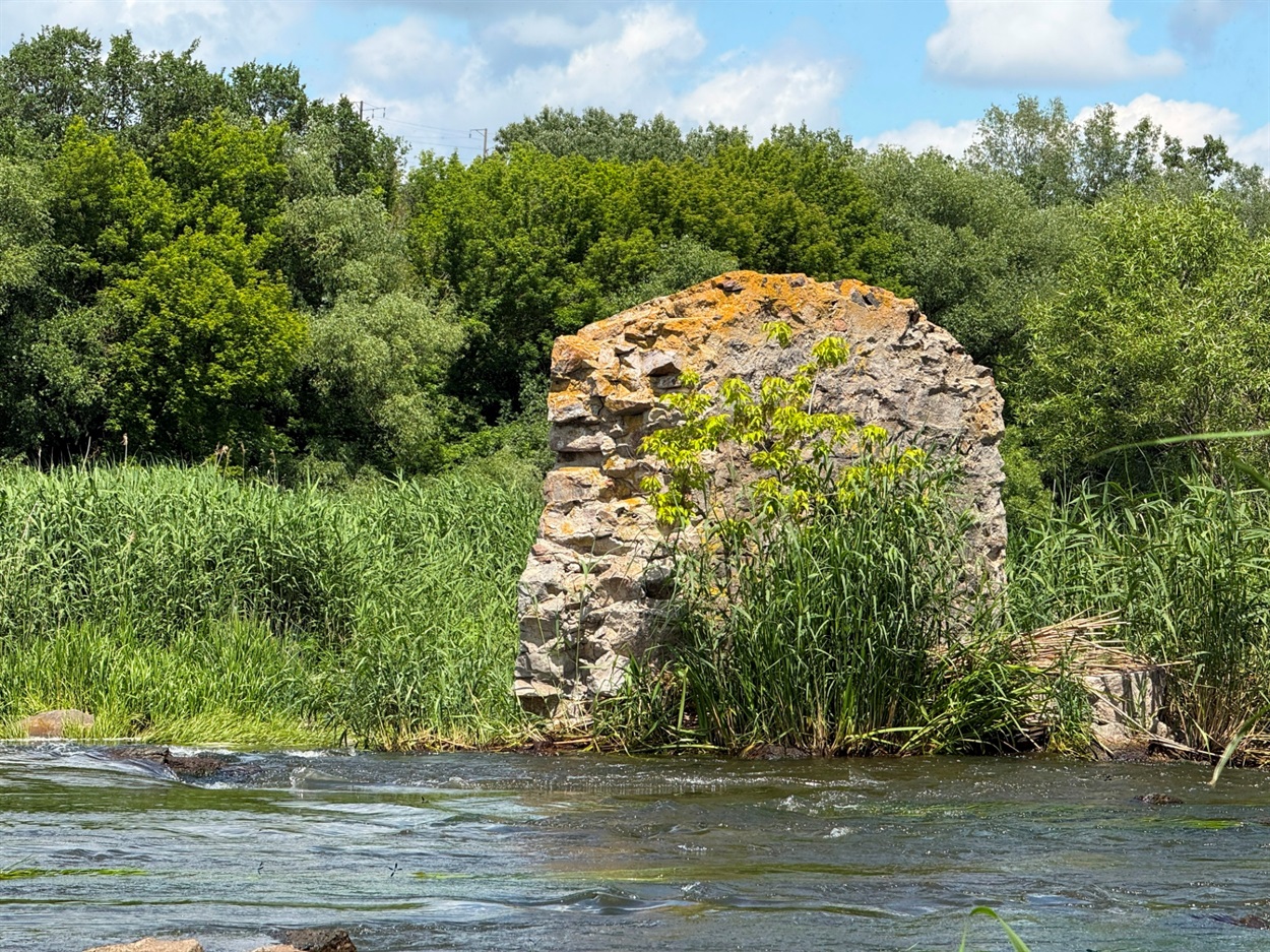 Руїни водяного млина на Південному Бузі
