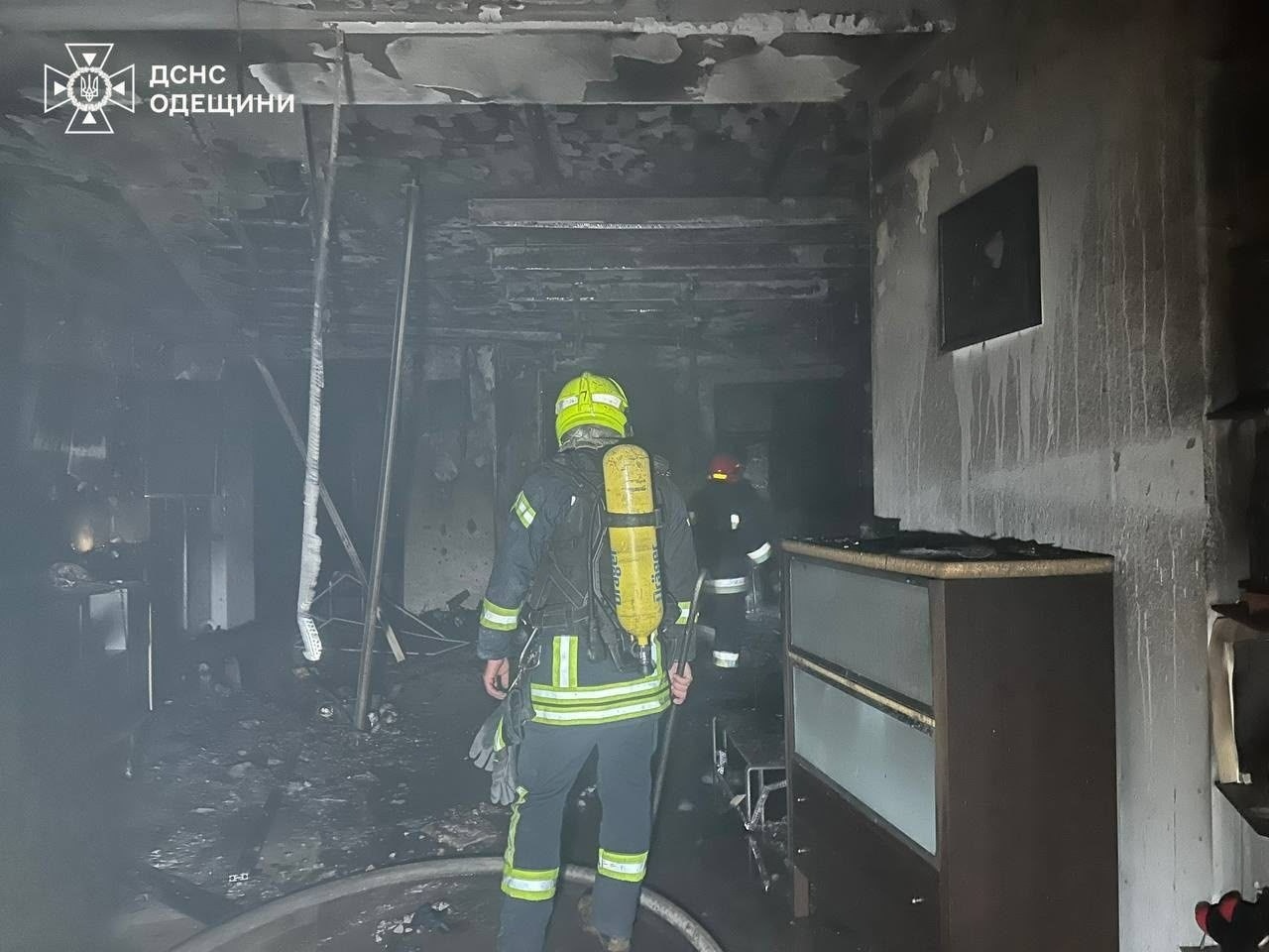 Нічна атака на Одесу: пошкоджено два житлові будинки, постраждали троє людей