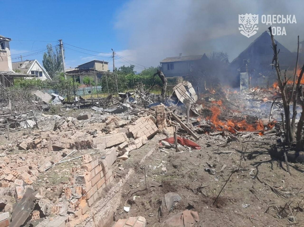 Затока-2026: чому люди приїздять відпочити, а місцеві залишаються тут попри небезпеку