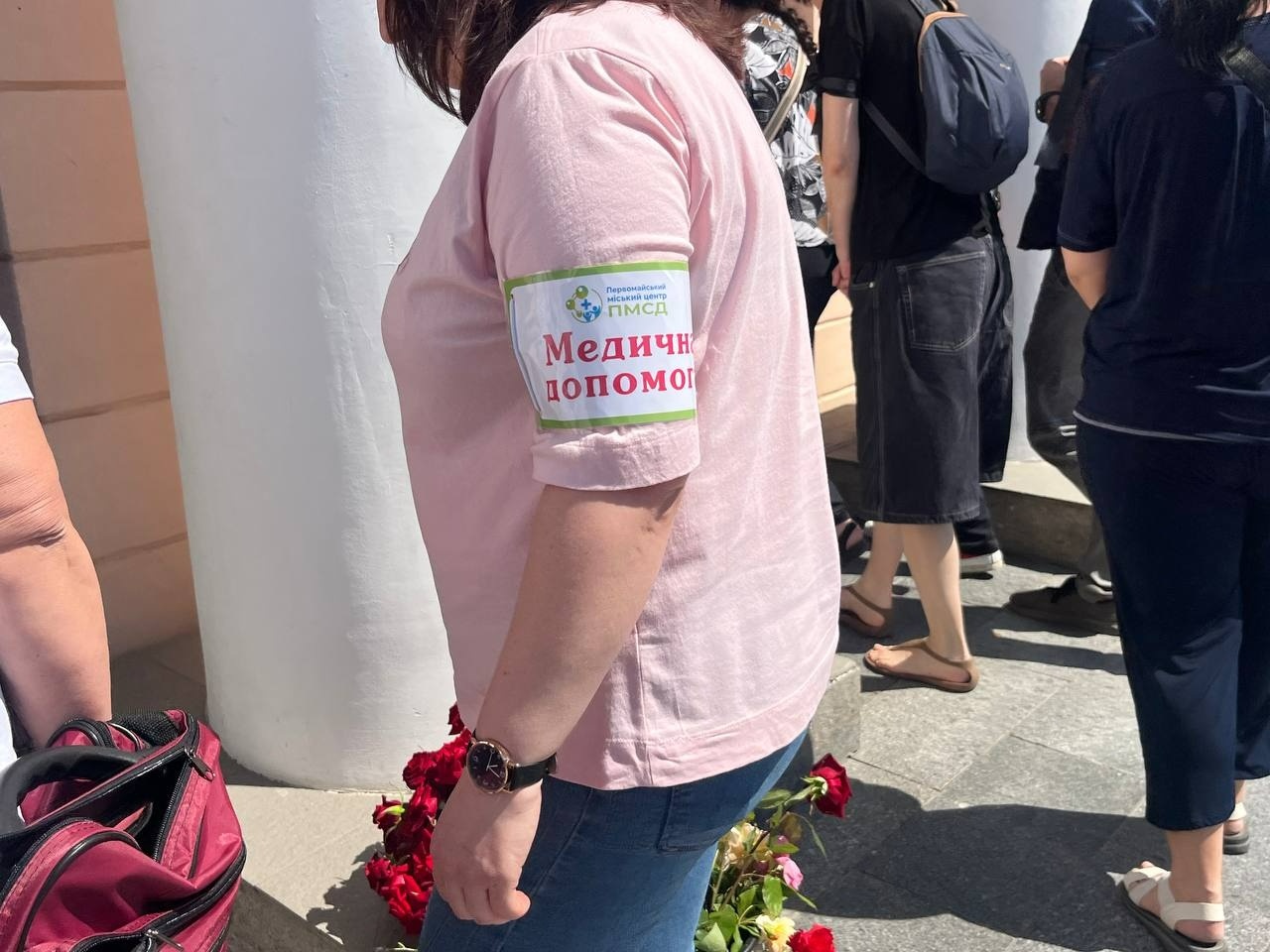 У Первомайській громаді прощаються із захисником України Дмитром Постніковим