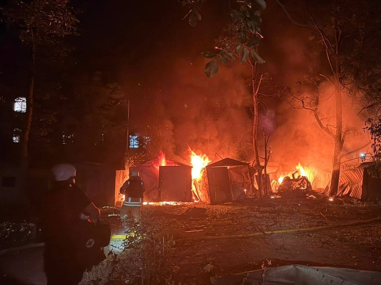 Росія вночі атакувала Одесу дронами: поранений 23-річний чоловік, пошкоджені будинки