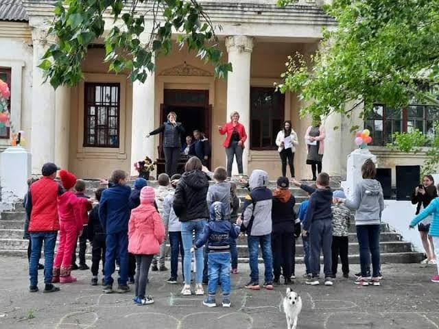 Від Лисичанська до Чаусового: історія Надії, яка об’єднує громаду